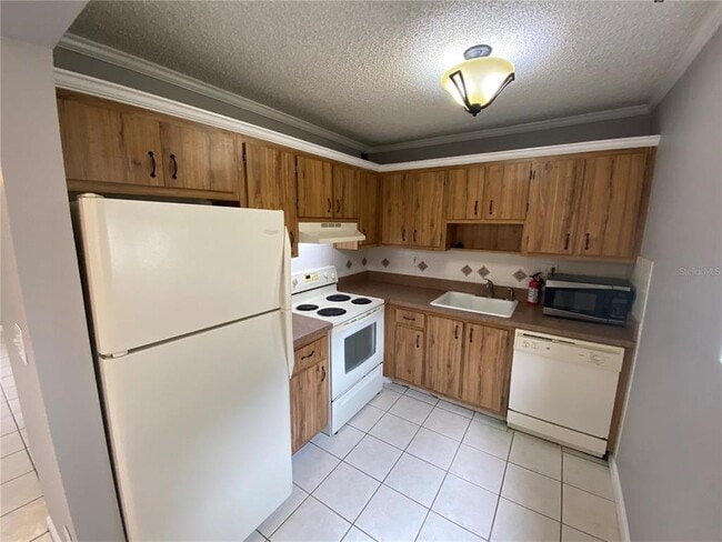 Building Photo - 11814 Raintree Lake Ln