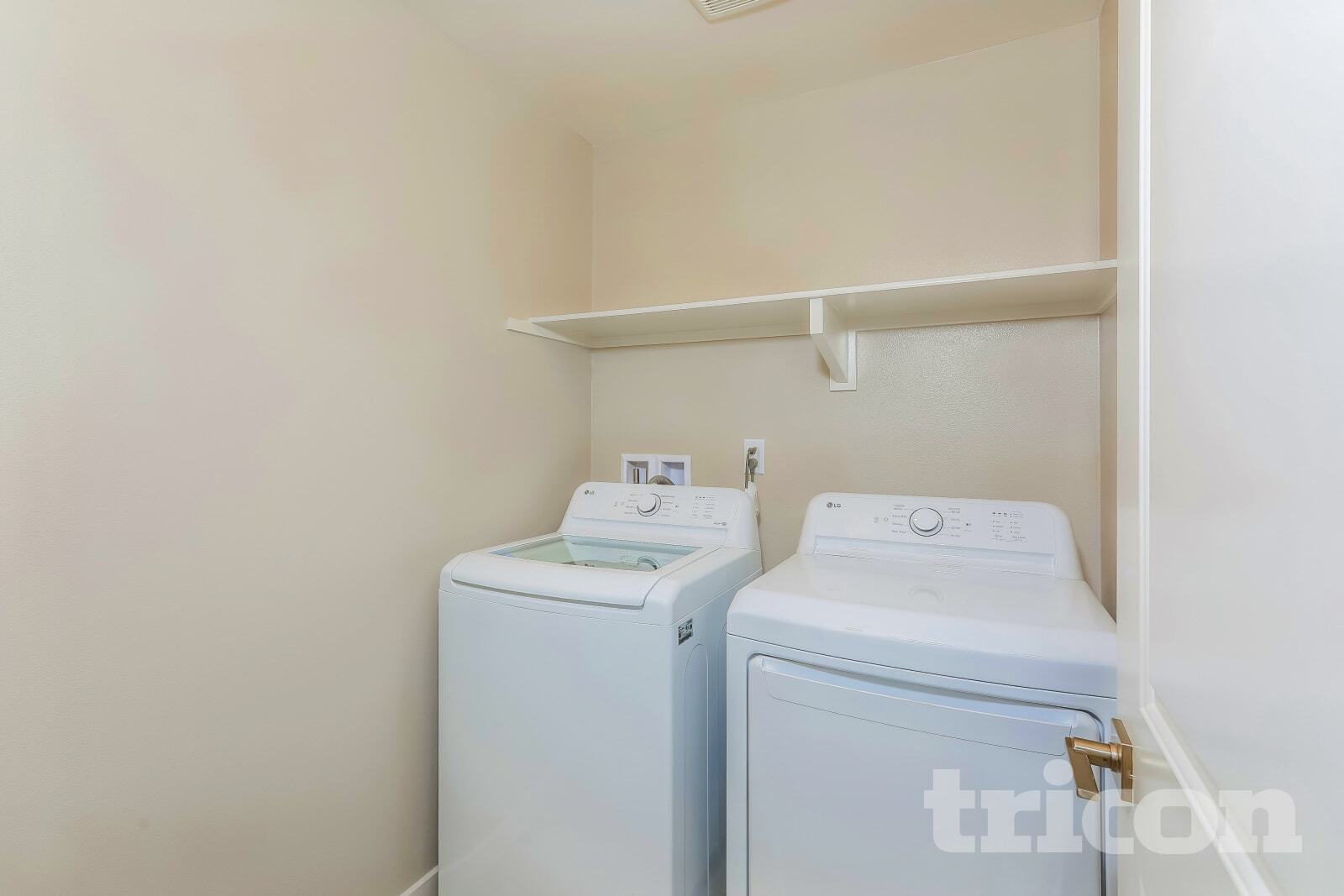 Building Photo - 31729 Luther Dr