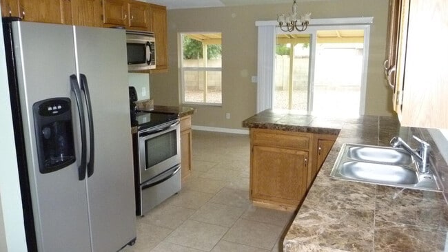 Building Photo - 608 S San Marcos Ct