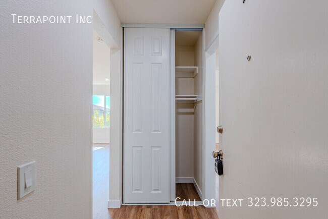 Building Photo - 456 S Breed St