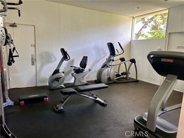 Building Photo - 4648 Park Granada