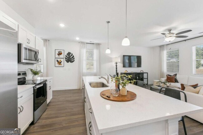 Building Photo - 3751 Denton Dr