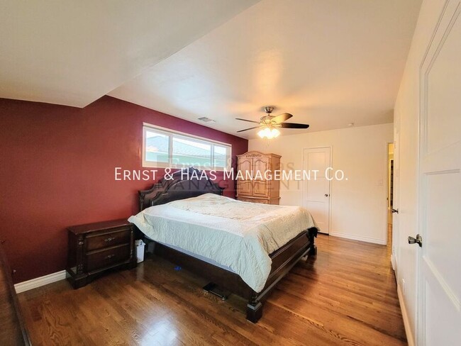 Building Photo - Beautiful Lakewood 3 Bedroom 2 Bath Home w...