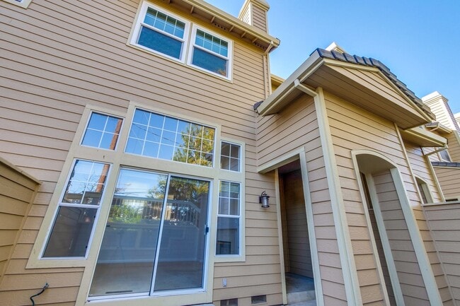 Building Photo - 4616 Hampton Falls Pl