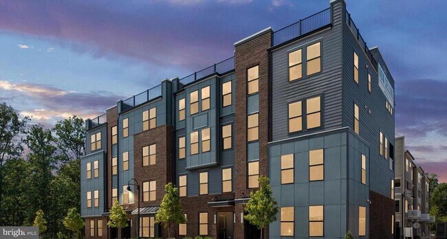 Building Photo - 20189 Northpark Dr