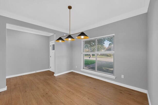 Building Photo - Renovated Home In the Coveted Allen ISD