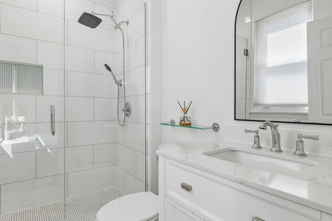 Building Photo - 1329 Amaranth Dr