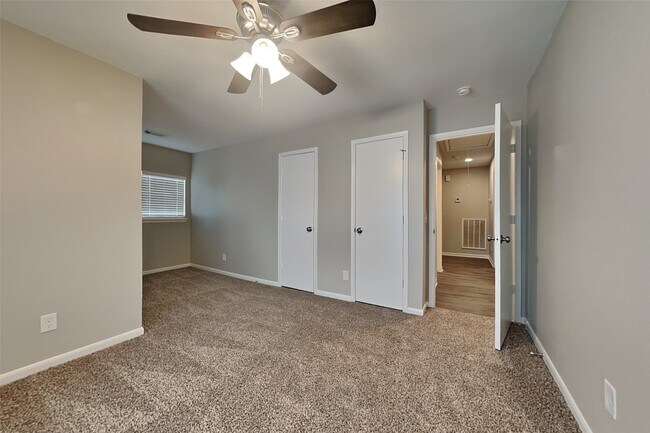 Building Photo - 5061 Stewart Dr