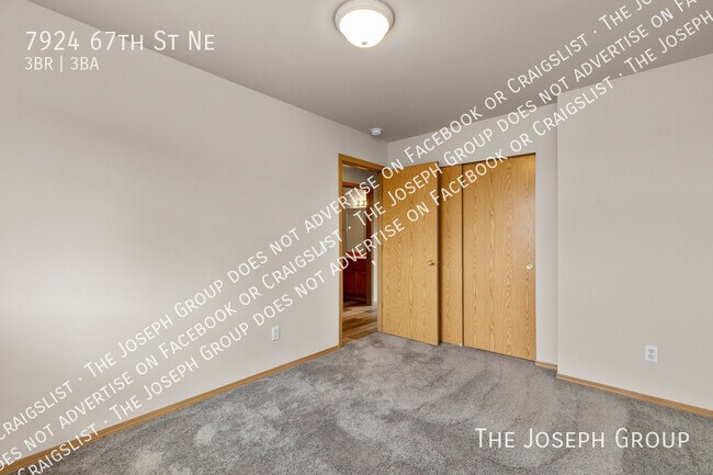 Building Photo - 7924 67th St NE