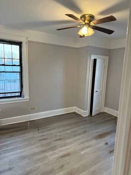 Bedroom - 100 Van Buskirk Rd