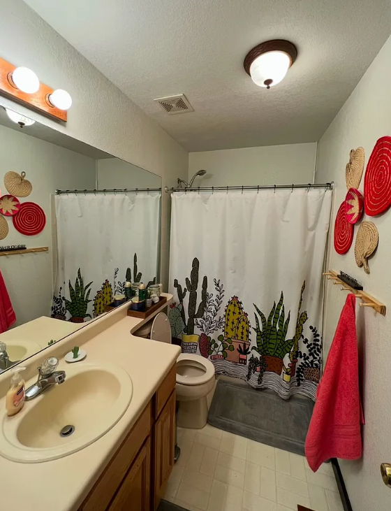 Building Photo - 6930 Cotton Dr