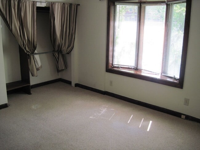 Building Photo - 2579 N Frederick Ave