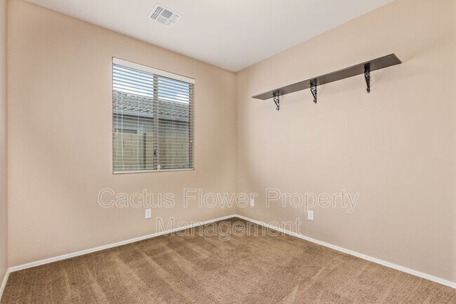 Building Photo - 2624 W Beautiful Ln