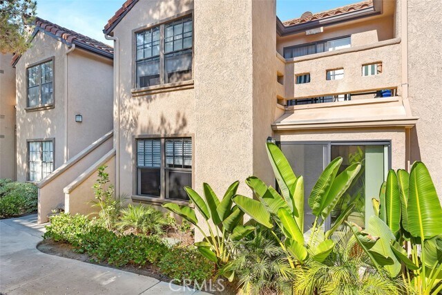 Building Photo - 1046 Calle Del Cerro