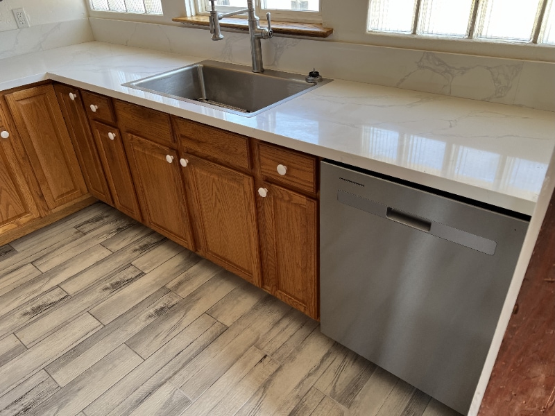 Building Photo - 7545 La Jolla Blvd