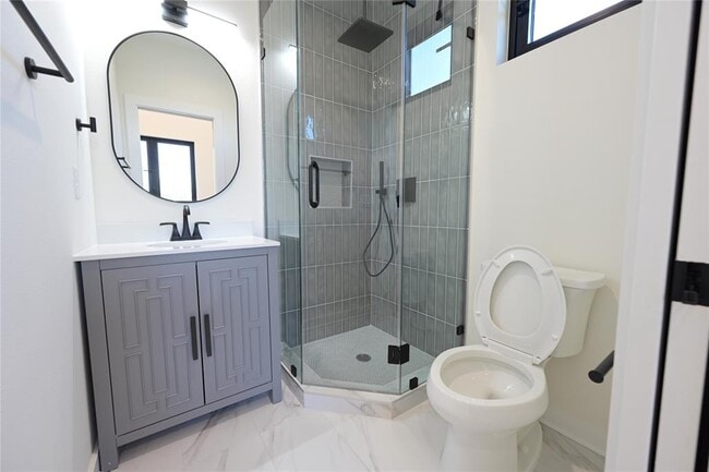 Building Photo - 4410 Glomar Ave