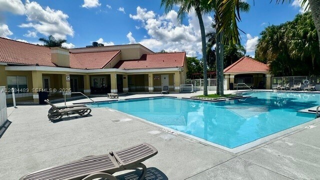 Building Photo - 12400 Vista Isles Dr