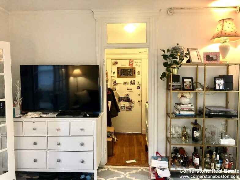 Building Photo - 1111 Boylston St