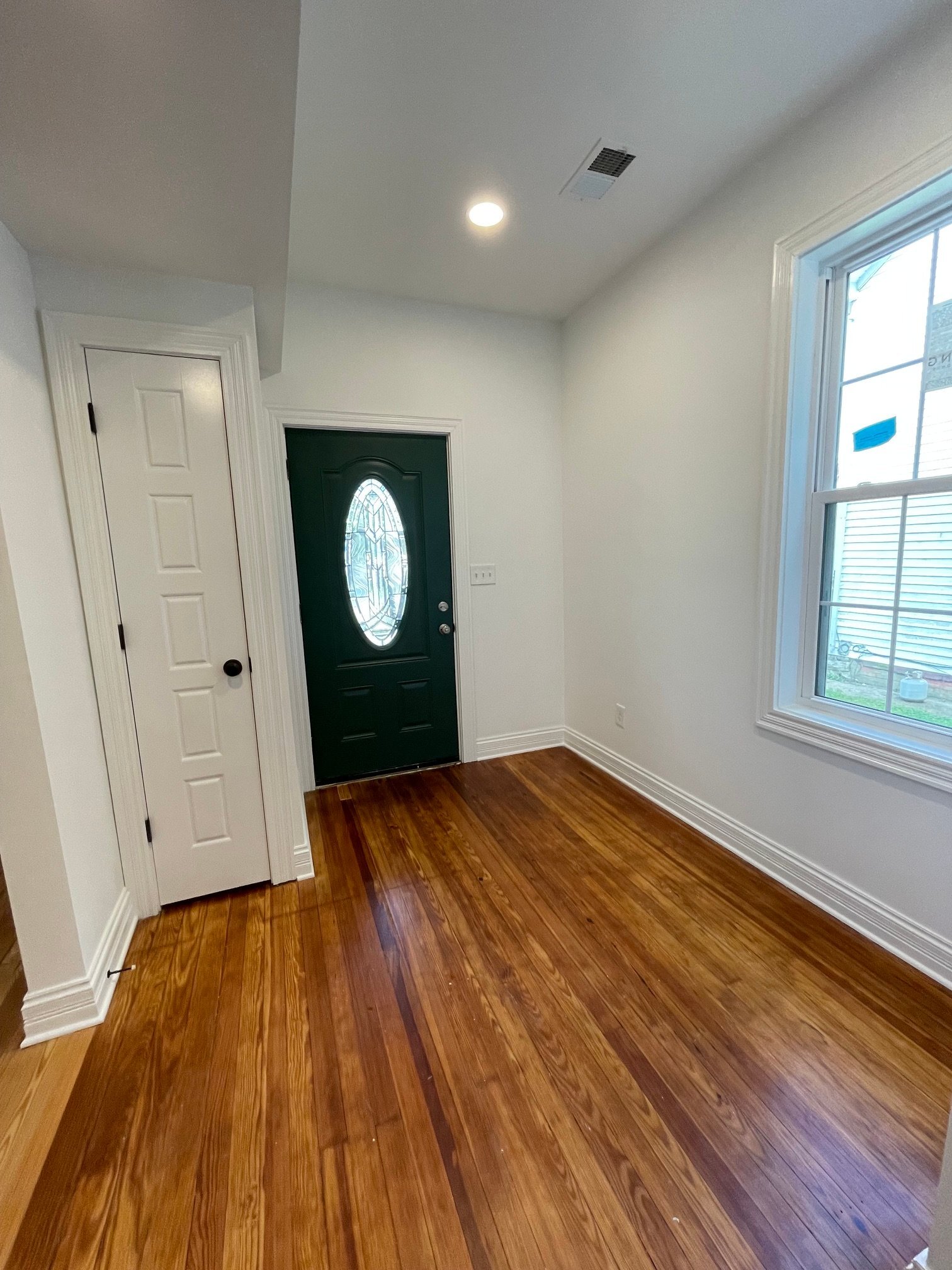 Building Photo - 112 W Hickman St