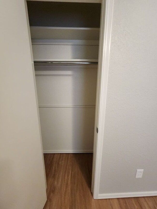 Building Photo - 3 Bed 2 Bath Home-Choctaw Trails Sec I Addition