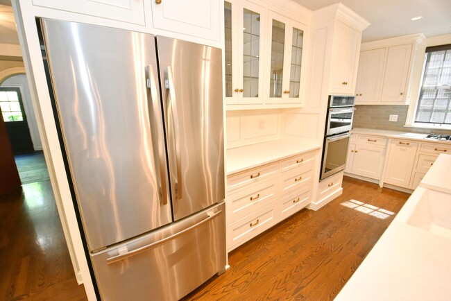 Building Photo - Notre Dame Alumni Owned Home For Lease
