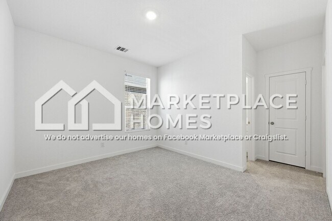 Building Photo - 3526 Fox Vly Ln