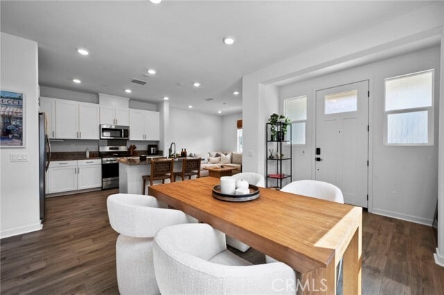 Building Photo - 3959 Lavine Wy