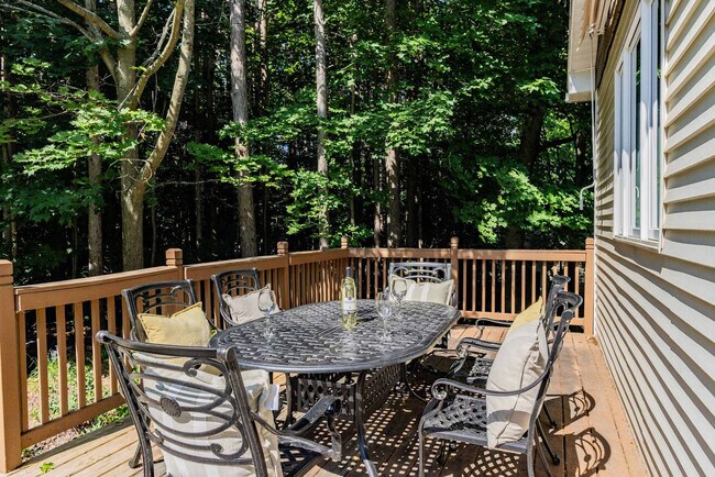 Building Photo - 8212 Bennett Rd