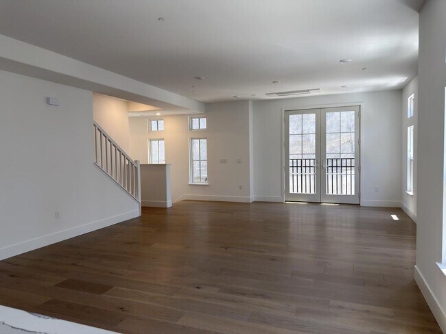Building Photo - 543 Shockley Aly