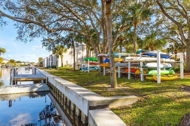 Building Photo - 386 Moorings Cove Dr