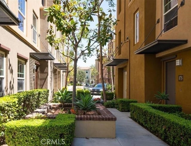 Building Photo - 306 District Ct