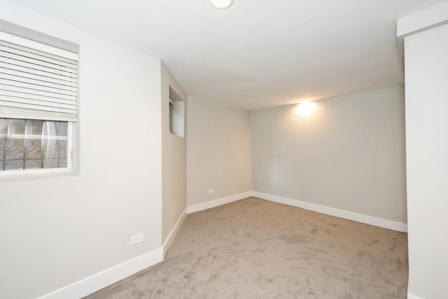 Building Photo - 1435 N Washtenaw Ave