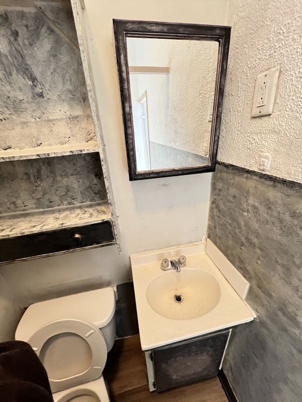 Building Photo - 347 S 100 E