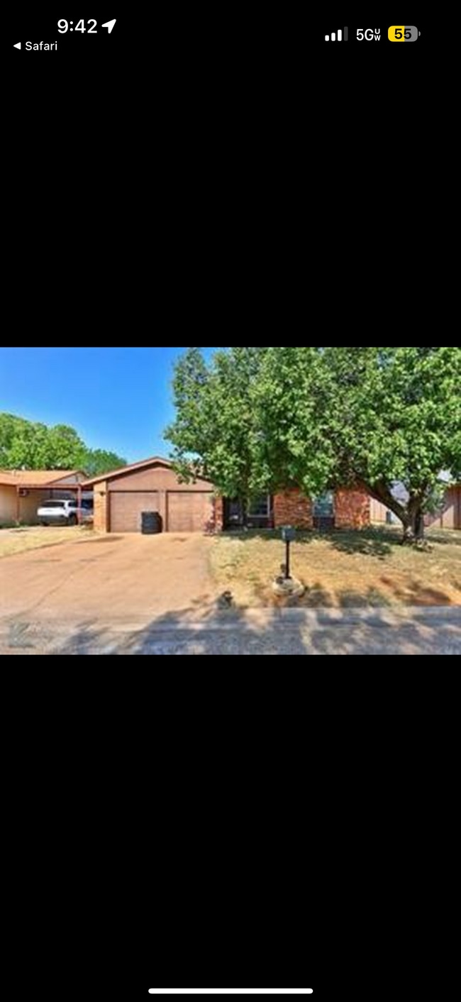 Building Photo - 1742 Chucker Ct