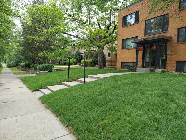 Building Photo - 2210 Pillsbury Ave