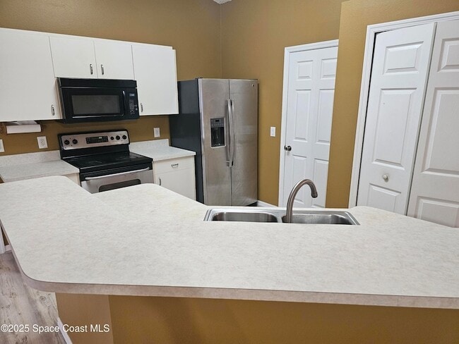 Building Photo - 1539 Glencove Ave NW