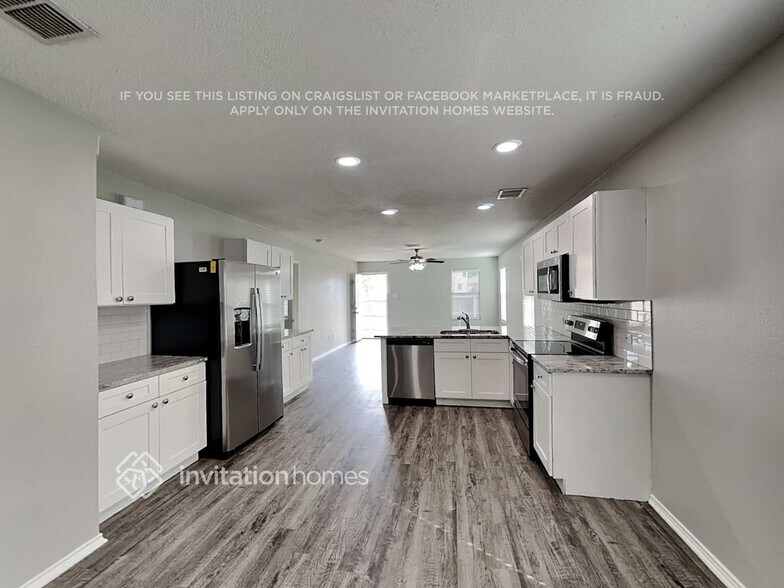 Building Photo - 4837 Waterford Dr