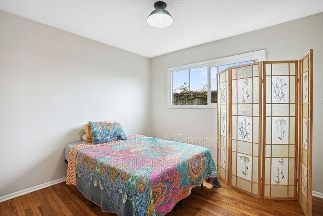 Building Photo - 3517 SE 67th Ave