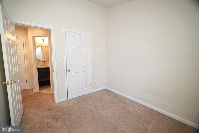 Building Photo - 14436 Whisperwood Ct