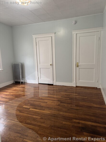 Building Photo - 225 Riverside Ave