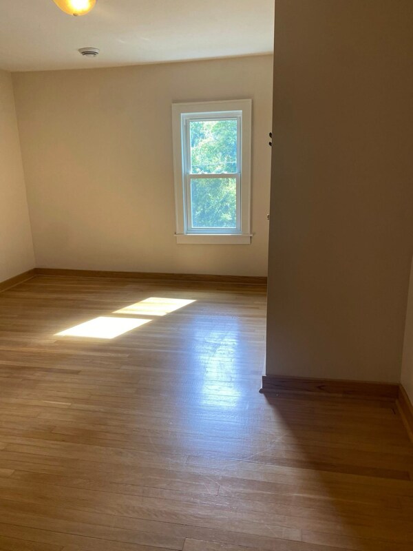Building Photo - 1703 Skyline Heights