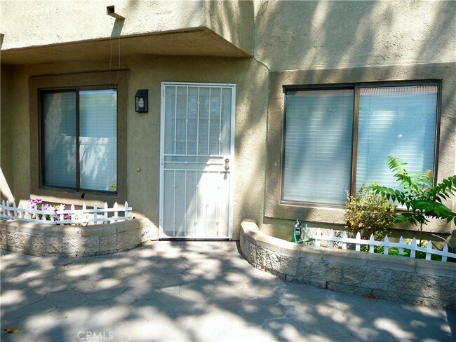 Building Photo - 5497 Choctaw Ct