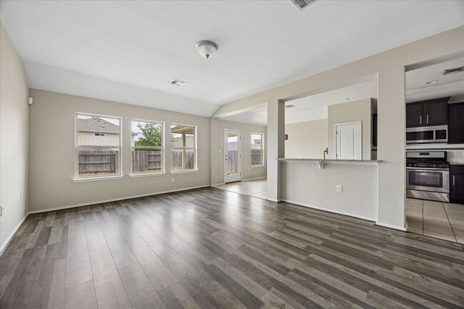 Building Photo - 5505 Bonneville Bend