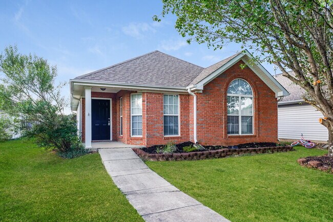 Building Photo - 1061 Village Trail
