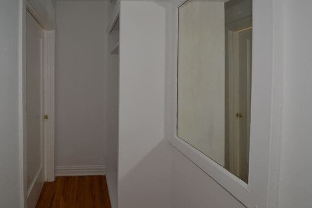 Building Photo - 533 W Roscoe St