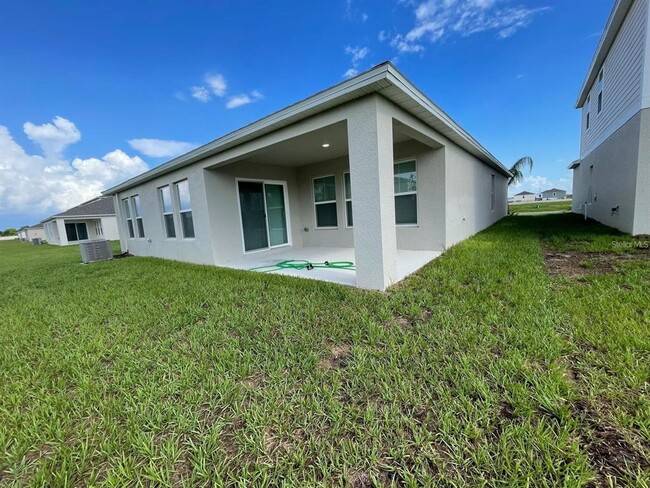 Building Photo - 4135 Gerbera Daisy Ave