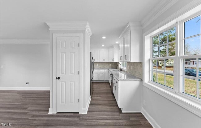 Building Photo - 126 Mayo St