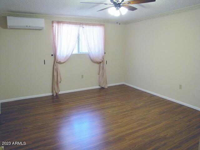 Building Photo - 3001 Quail Run Dr