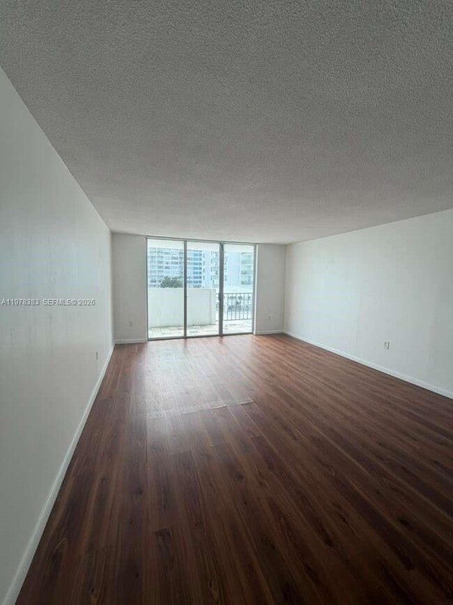 Building Photo - 2780 NE 183rd St