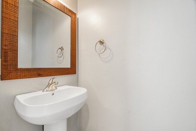 Building Photo - 1119 Pennywort Cir